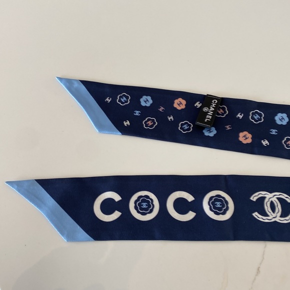 Authentic CHANEL “Twilly” scarf for bag or hair - Picture 3 of 4